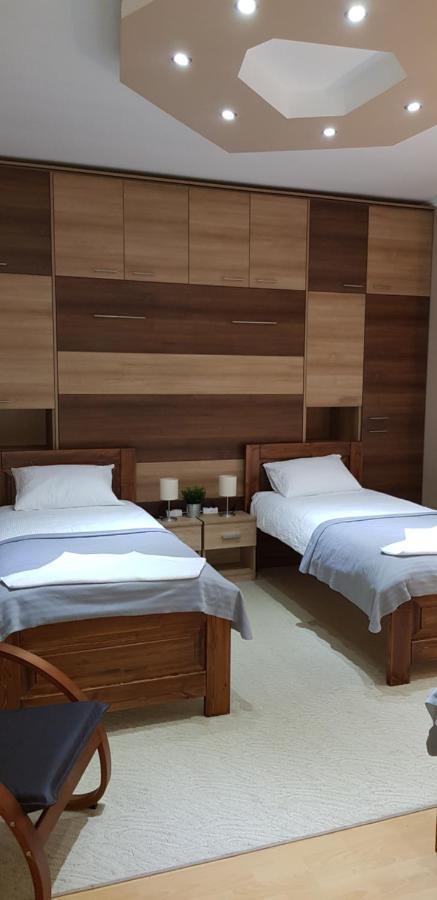 Alice Vendeghaz Bed & Breakfast Kalocsa Ngoại thất bức ảnh
