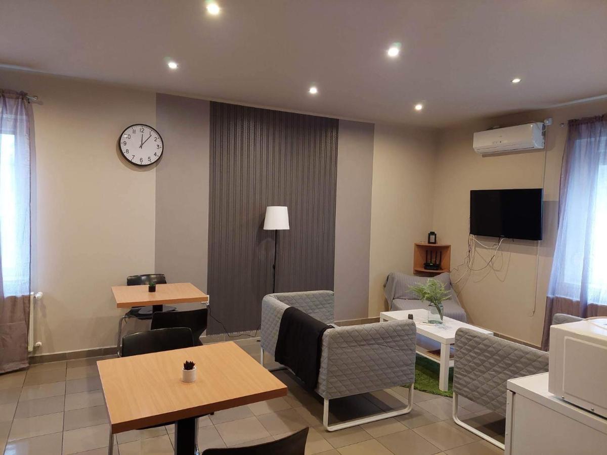 Alice Vendeghaz Bed & Breakfast Kalocsa Ngoại thất bức ảnh