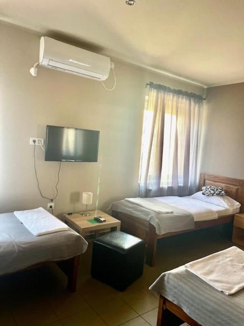Alice Vendeghaz Bed & Breakfast Kalocsa Ngoại thất bức ảnh