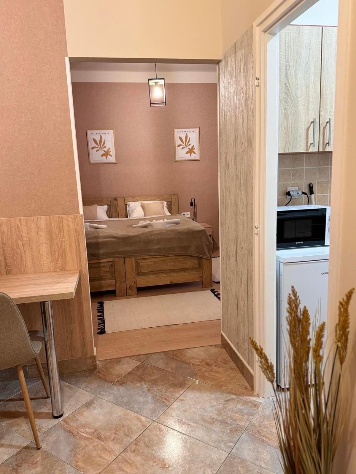Alice Vendeghaz Bed & Breakfast Kalocsa Ngoại thất bức ảnh