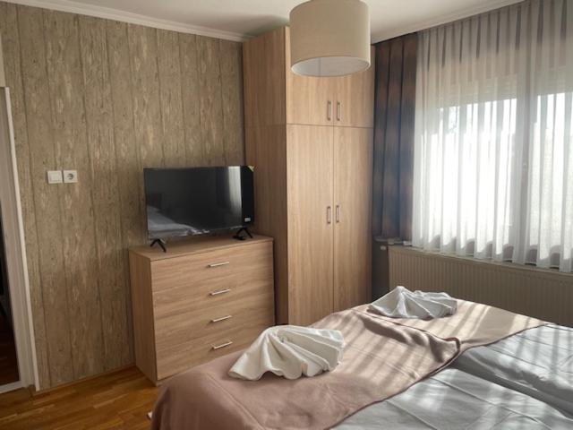 Alice Vendeghaz Bed & Breakfast Kalocsa Ngoại thất bức ảnh